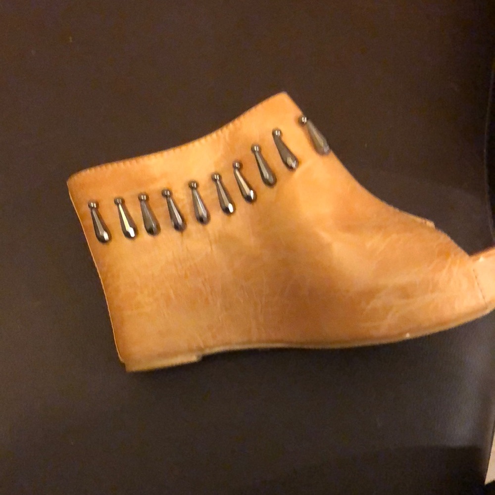 Wedges - Picture 4 of 4